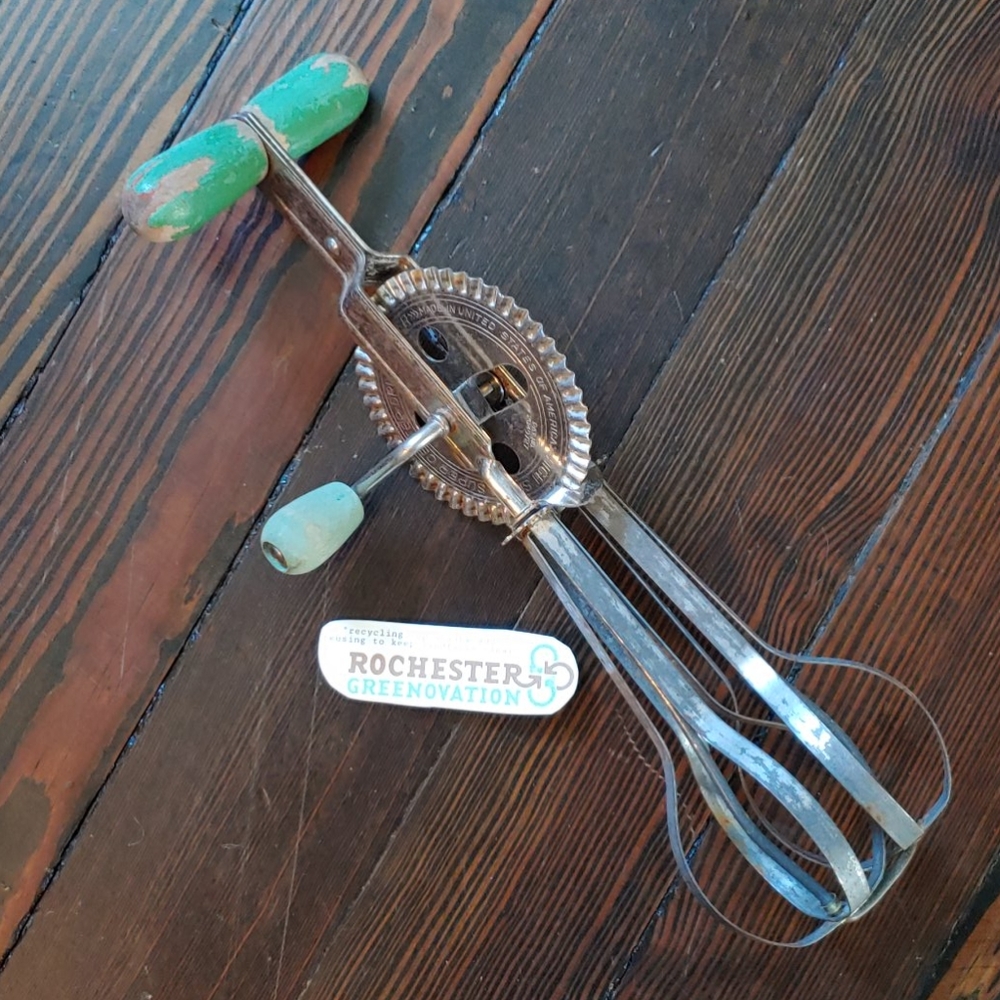 Vintage A&J Hand Crank High Speed Egg Beater